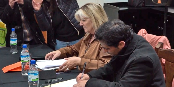 Valle Hermoso: firma formal del acta constitutiva de la Mesa CLE
