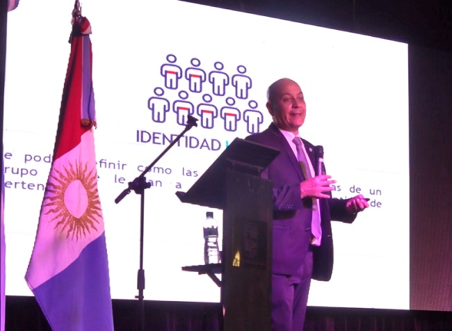 Taller del Dr. Baquero Lazcano a instituciones educativas faldenses