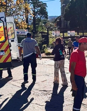  La Falda: una motociclista resultó herida tras un choque en Maipú y Kennedy