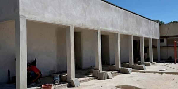 Recta final para las nuevas aulas del IPEM 335 en Valle Hermoso