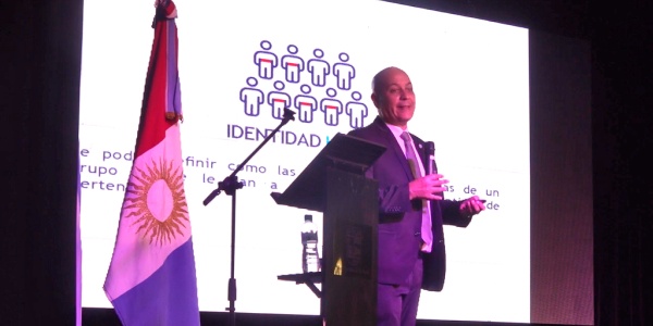 Taller del Dr. Baquero Lazcano a instituciones educativas faldenses