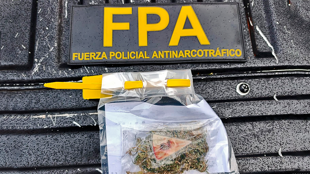 Cosquín: intenso operativo culminó con el secuestro de droga y ocho motocicletas