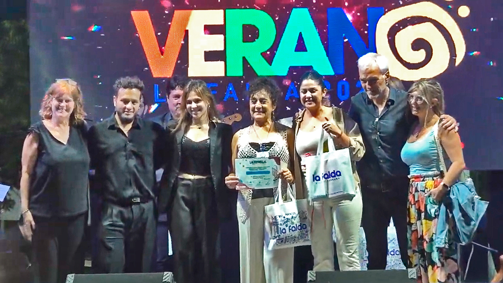 Actuación de la Orquesta municipal y La Estrella sos Vos en categoría Tango