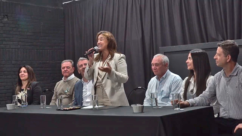 La Falda: entrega de aportes a Bomberos y al proyecto de centro comercial a cielo abierto