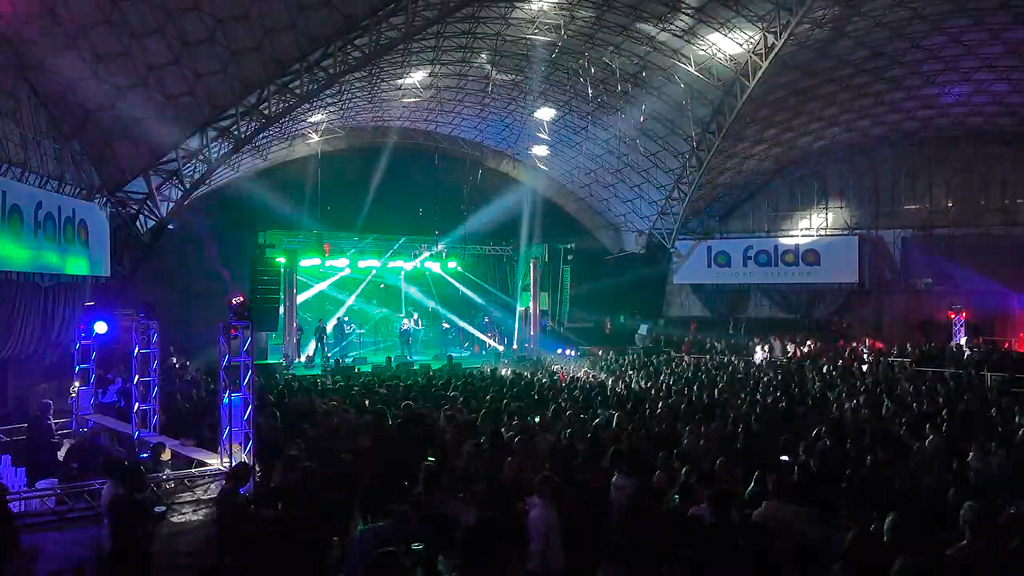 La Konga hizo vibrar una vez mas a sus fans en La Falda