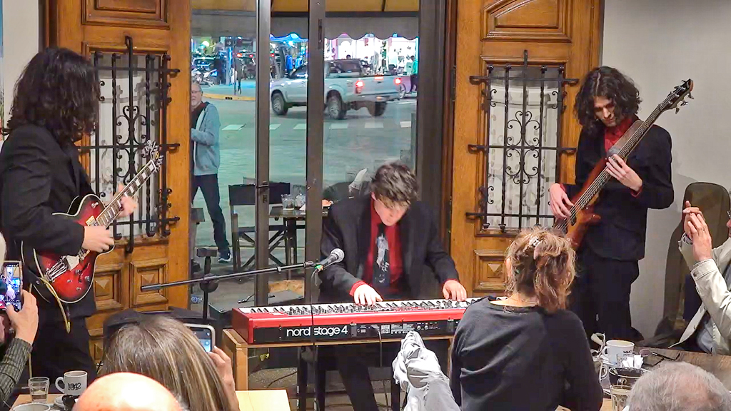 Tango Café 2025: actuación de Andrés Sanchez