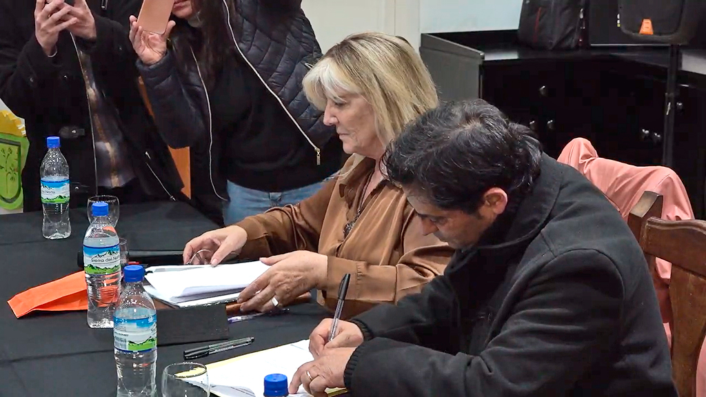 Valle Hermoso: firma formal del acta constitutiva de la Mesa CLE