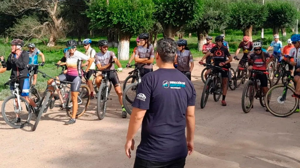 Recta final para la Carrera MTB uniendo hoteles de Giardino