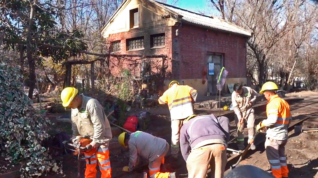 Tren en Giardino: acercamiento a recuperar la estación