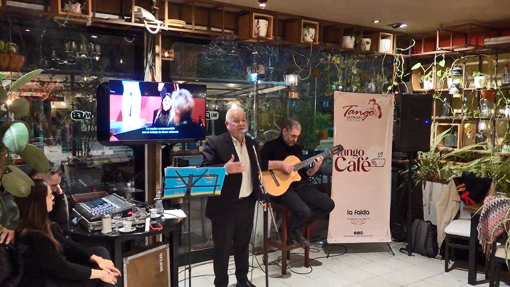 Tango Café 2024: Daniel Simmons en Safari