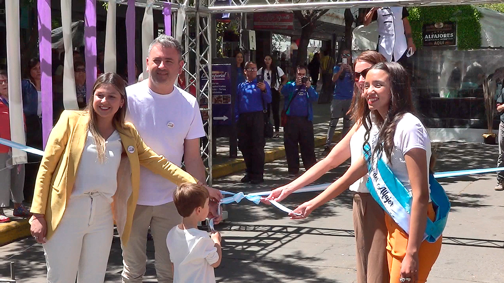 Así comenzó protocolarmente la 25° Fiesta Nacional del del Alfajor