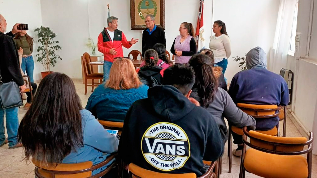 Huerta Grande: entrega a nuevos beneficiarios del plan Vida Digna 