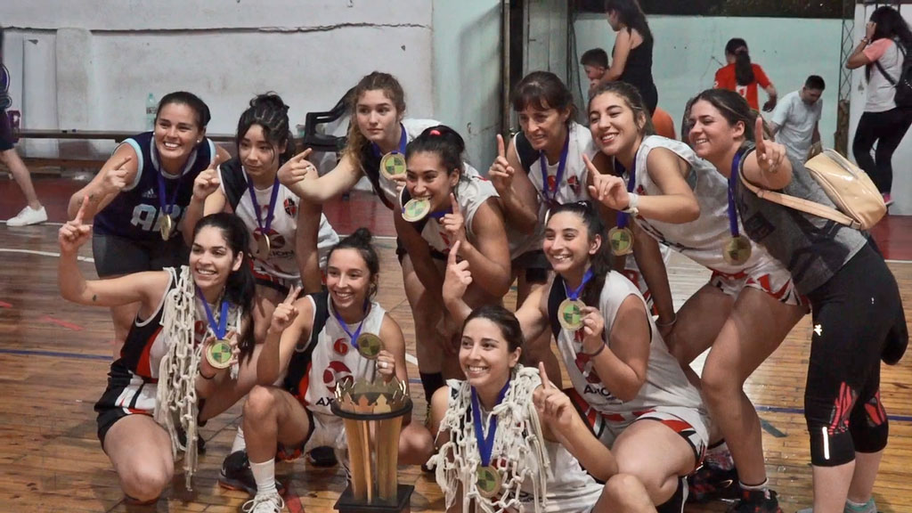 Equipo femenino de 1ra del CALF: campeonas de Punilla