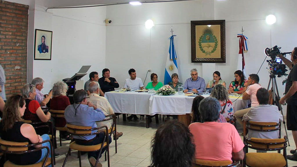 Extensa y participativa audiencia pública en Huerta Grande