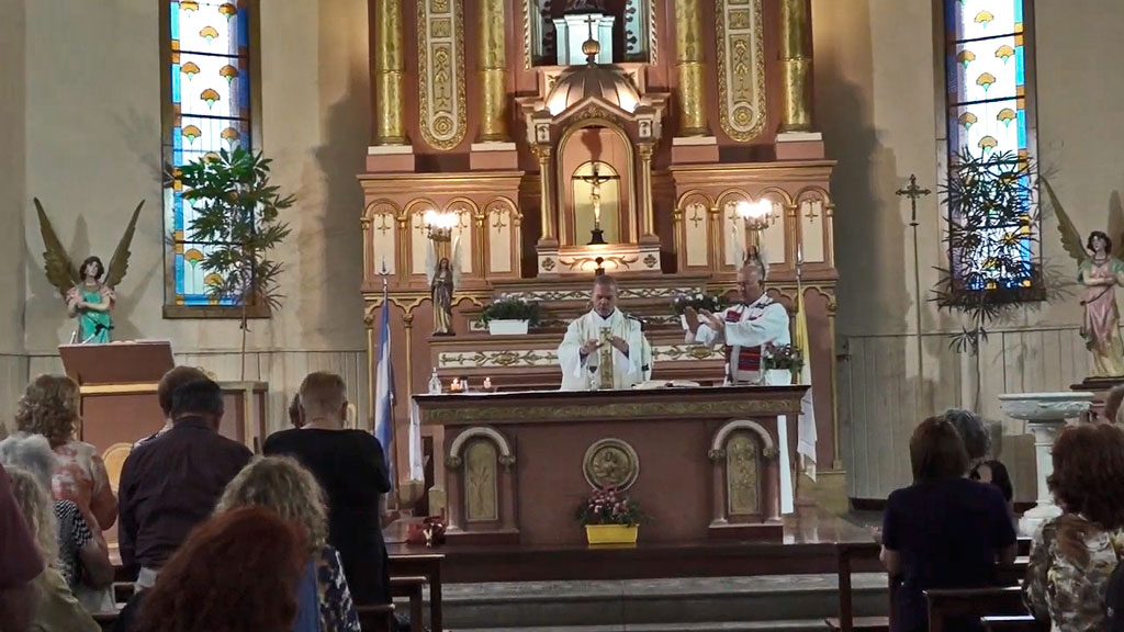 Huerta Grande: misa aniversario sacerdotal del padre Rubén Viani