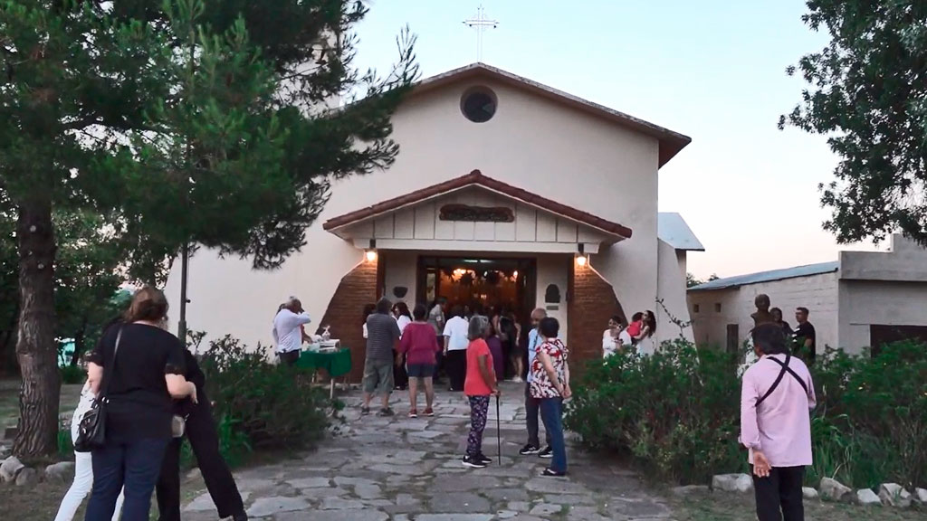 Exitosa noche de las iglesias en Villa Giardino