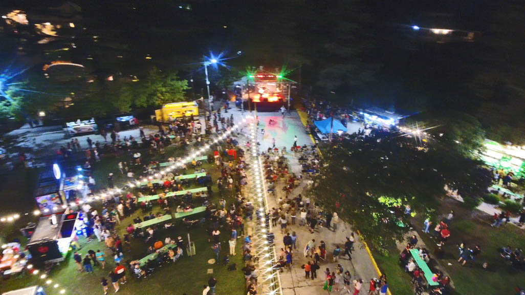 Segunda noche de la Fiesta de la Cerveza en Villa Giardino