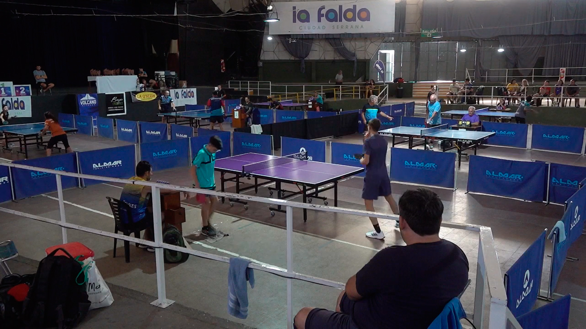 La Falda: exitosa convocatoria del provincial de tenis de mesa