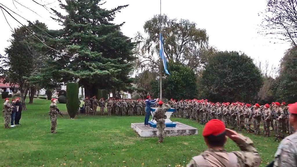 Regimiento de Infantería Paracaidista 2 en colonia UTA de Valle Hermoso