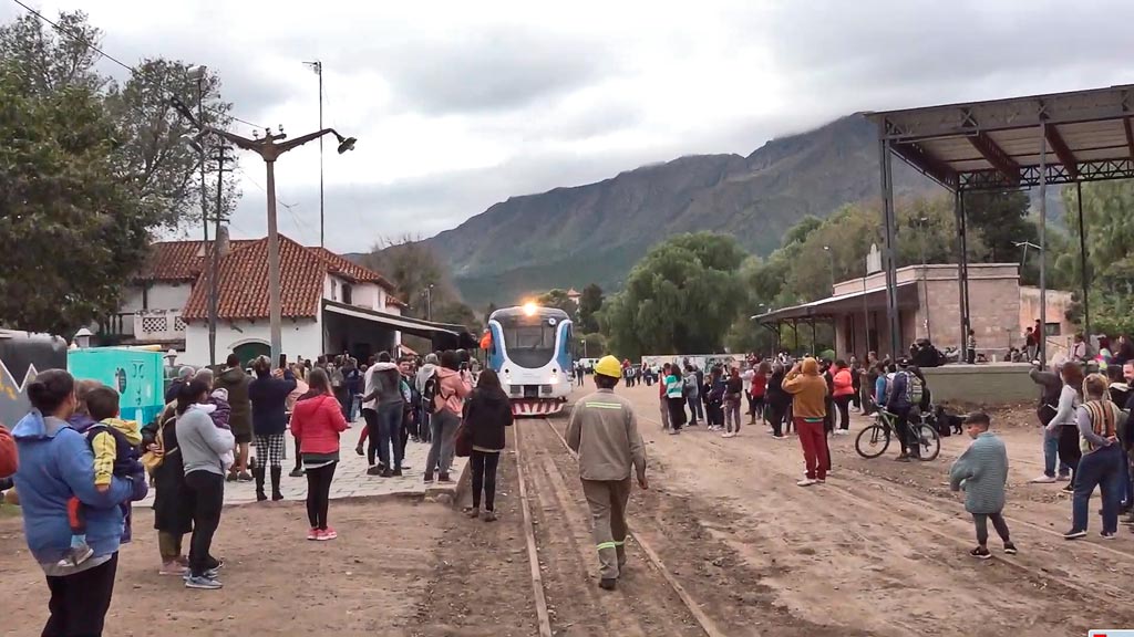 Tren de las sierras: exitosa prueba hasta Capilla del Monte