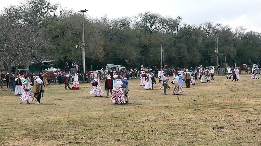 Fiesta patria del Fortín Gaucho Virgen de la Merced en Giardino