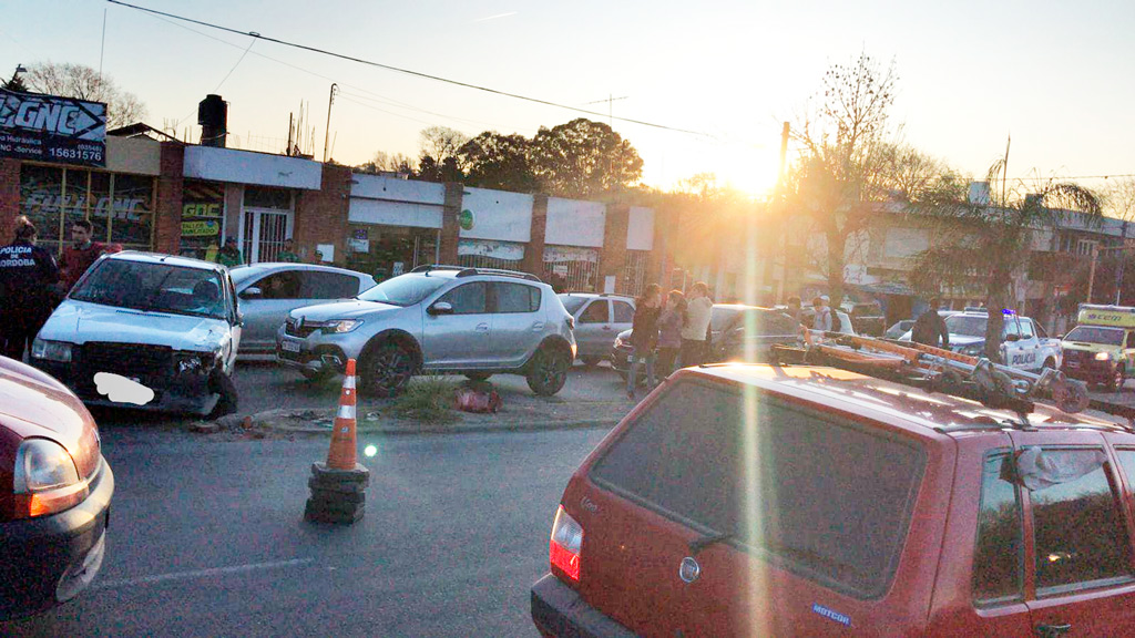 Accidente múltiple sin heridos en ingreso sur de La Falda