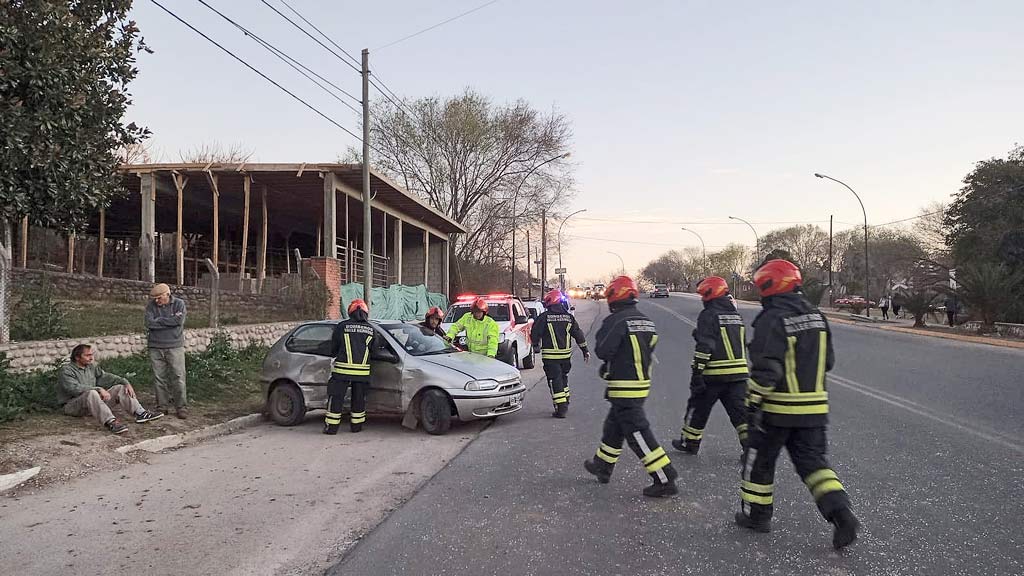 Accidente simple sin lesionados en ingreso norte de Valle Hermoso