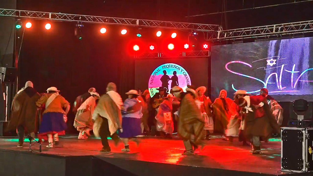 Certamen Nacional Pequeños Grandes Artistas en el Anfiteatro