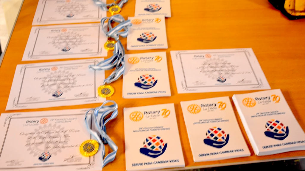 Entrega de premios del 29 concurso literario de Rotary Club