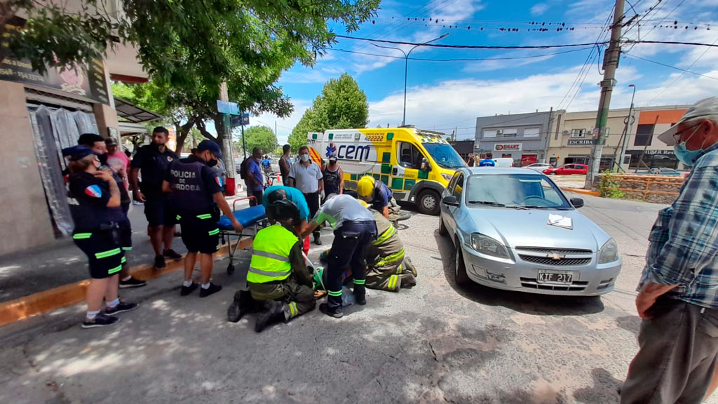 La Falda: choque con herido leve en Kennedy y 25 de Mayo