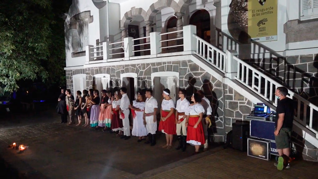 Exitoso estreno de Chillksuña en museo Ambato
