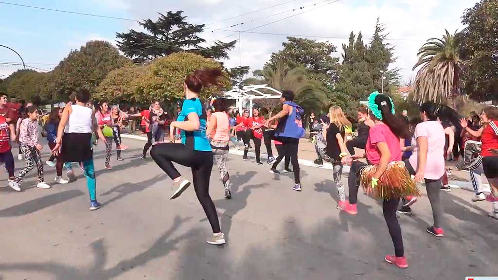 Pura energía en Master Class de Zumba en Valle Hermoso