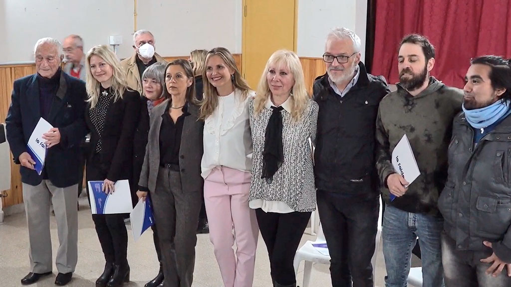 Reconocimiento del Concejo Deliberante de La Falda a escritores locales