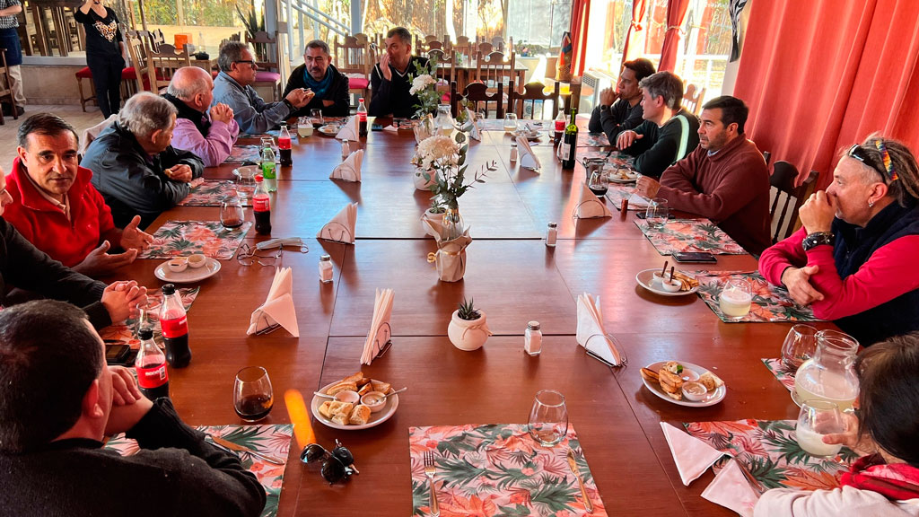 Villa Giardino: almuerzo de Omar Ferreyra con comunicadores regionales