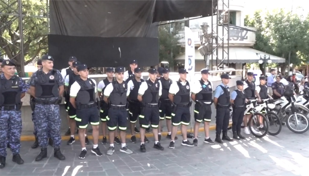 La Falda: Presentación Operativo Verano de la Policía de Córdoba