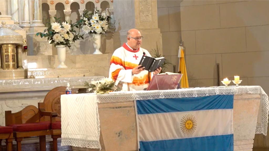 La Falda: ceremonia religiosa del día de la Independencia