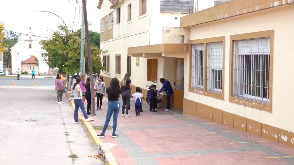 Educación en pandemia: nivel inicial y primaria del instituto Calvario