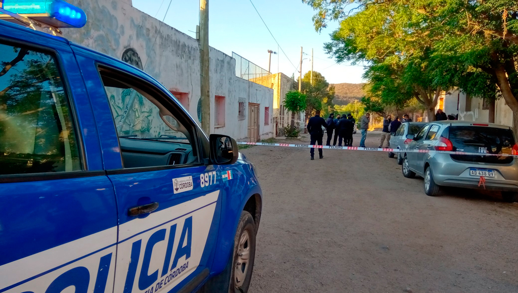 Capilla del Monte: atacó de muerte a sus hijos de 6 y 10 años