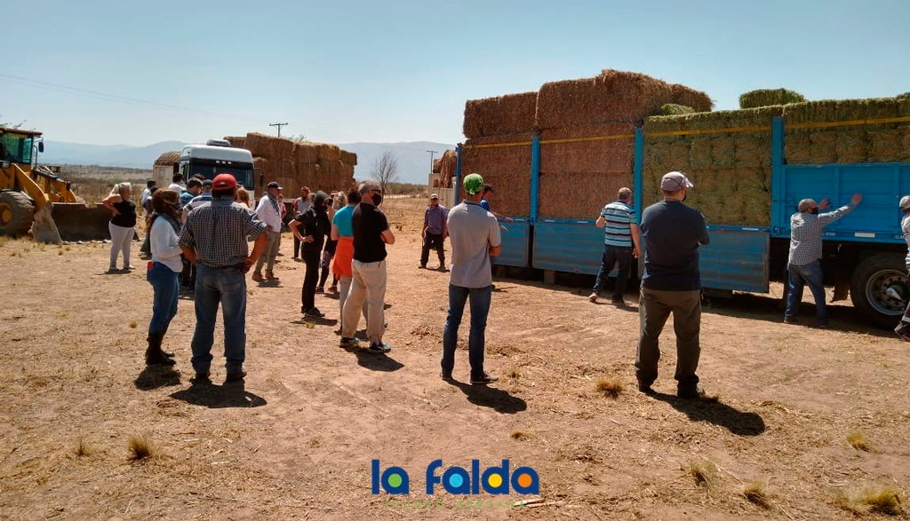 Perjudicados de Olaen siguen recibiendo ayuda desde productores del sur cordobés