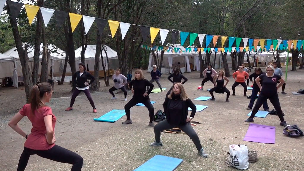 Yoga en entorno natural: propuesta faldense en tiempo libre