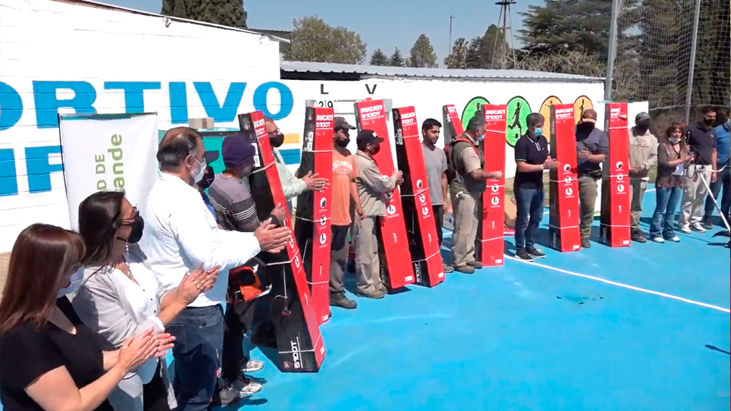 Huerta Grande: 1ra entrega de máquinas a emprendedores locales