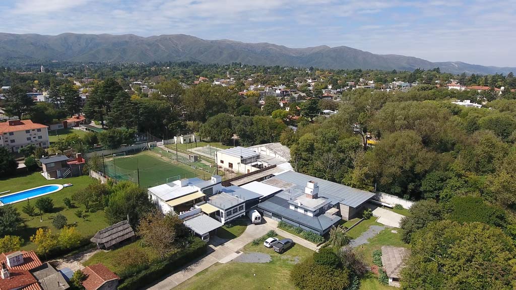 Orgullo de Villa Giardino: Pyme local fabrica piezas vitales para respiradores