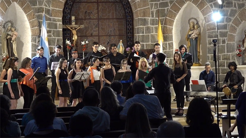 La Camerata vocal Córdoba se presentó en La Falda