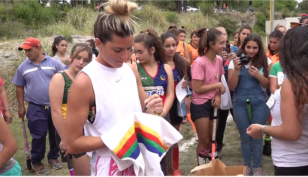 Clínica de la Leona Agustina Albertario en el Conas Rugby Club de Villa Giardino