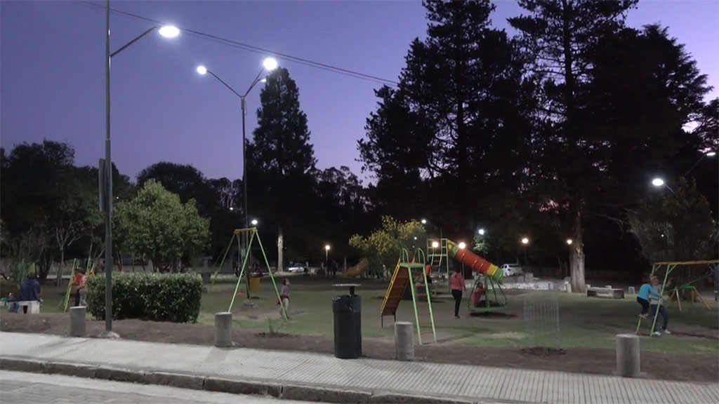 Inauguración de la remodelación de la Plaza Rincón de Biella en Villa Giardino