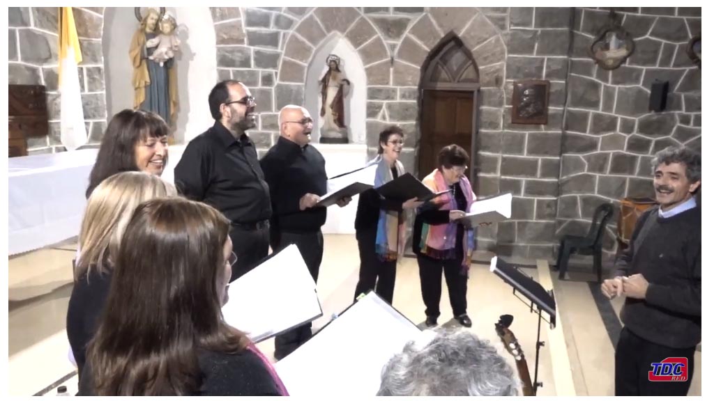Sábado Santo con el Coro municipal de La Falda