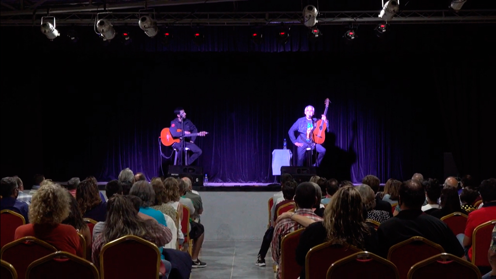 La magia autóctona de Peteco en el teatro Edén