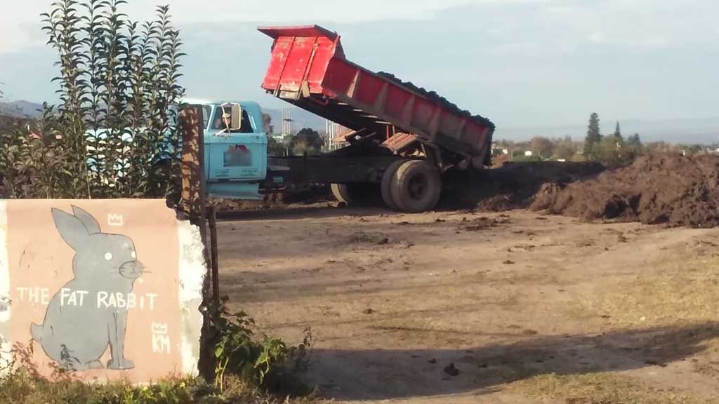 Polémica por una supuesta contaminación con hidrocarburos de napas en Villa Eden