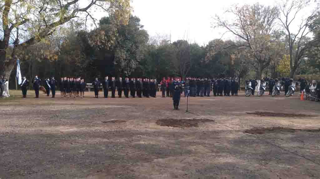 Acto protocolar toma de Juramento a la Bandera por parte de los Aspirantes a Agentes Promoción 220 en Punilla