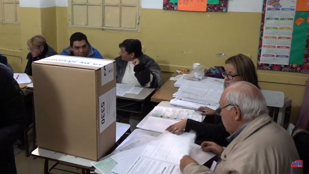Cobertura elecciones - Huerta Grande notas a candidatos -1 parte